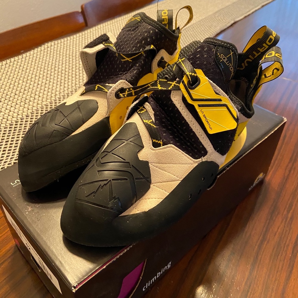 La Sportiva Solution Men’s Climbing Shoe, 42 (EU)